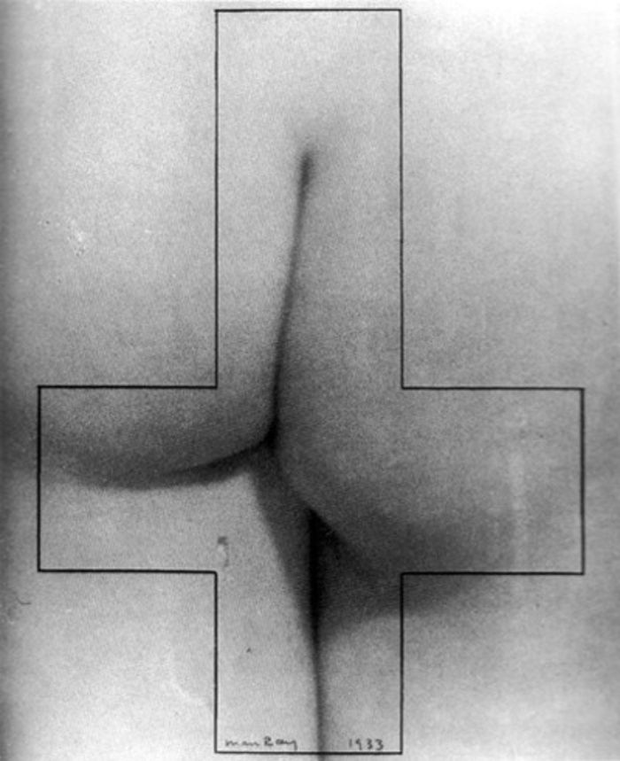 %e3%80%90%e5%9c%96%e5%85%ad%e3%80%91man-ray-monument-a-d-a-f-de-sade-1933